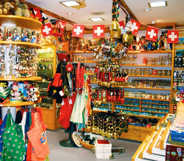 Teddys Souvenir Shop Near Grossmünster Zurich 8023